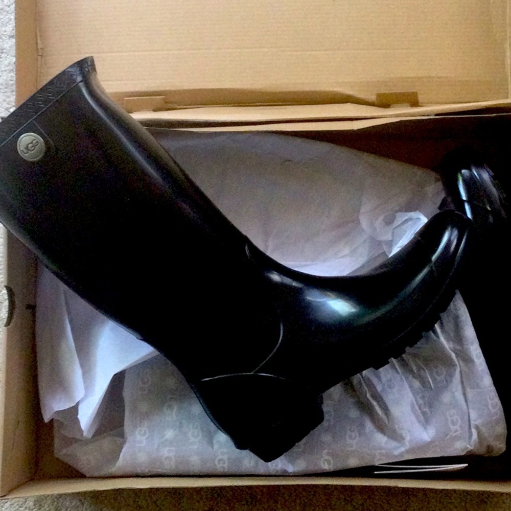 UGG Australia Sienna Glossy Black High Rain Boots